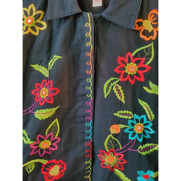 Beautiful Embroidered Hearts of Palm Jacket - Picture 2 of 6